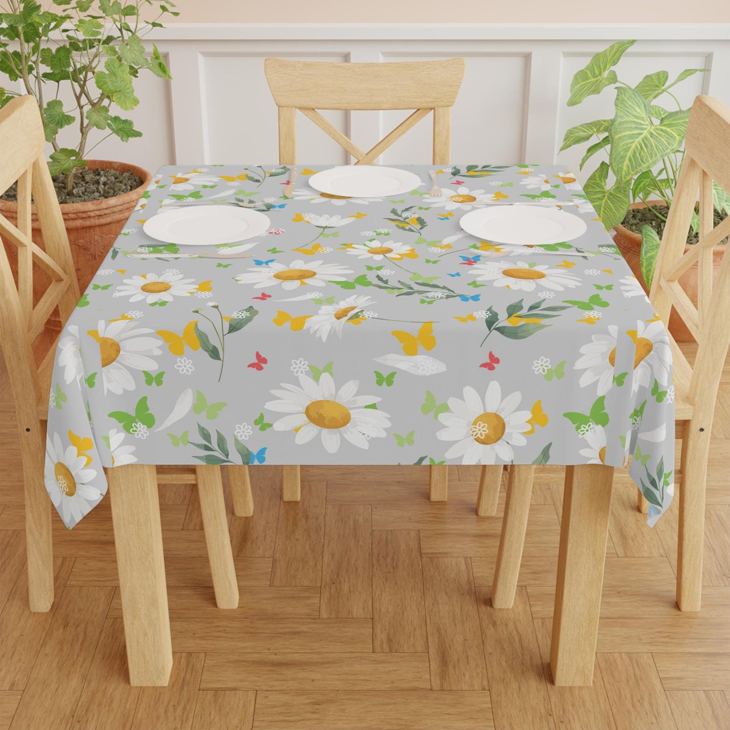 Tablecloth, Pretty White Daisies Floral Garden Theme Spring Summer Decor for Casual Dining, Tea, Lunch, Afternoon Meal. Alternative: Floral